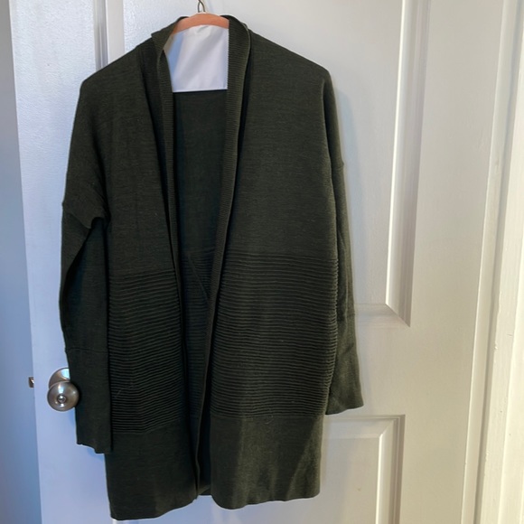 Lululemon cardigan - Picture 4 of 9